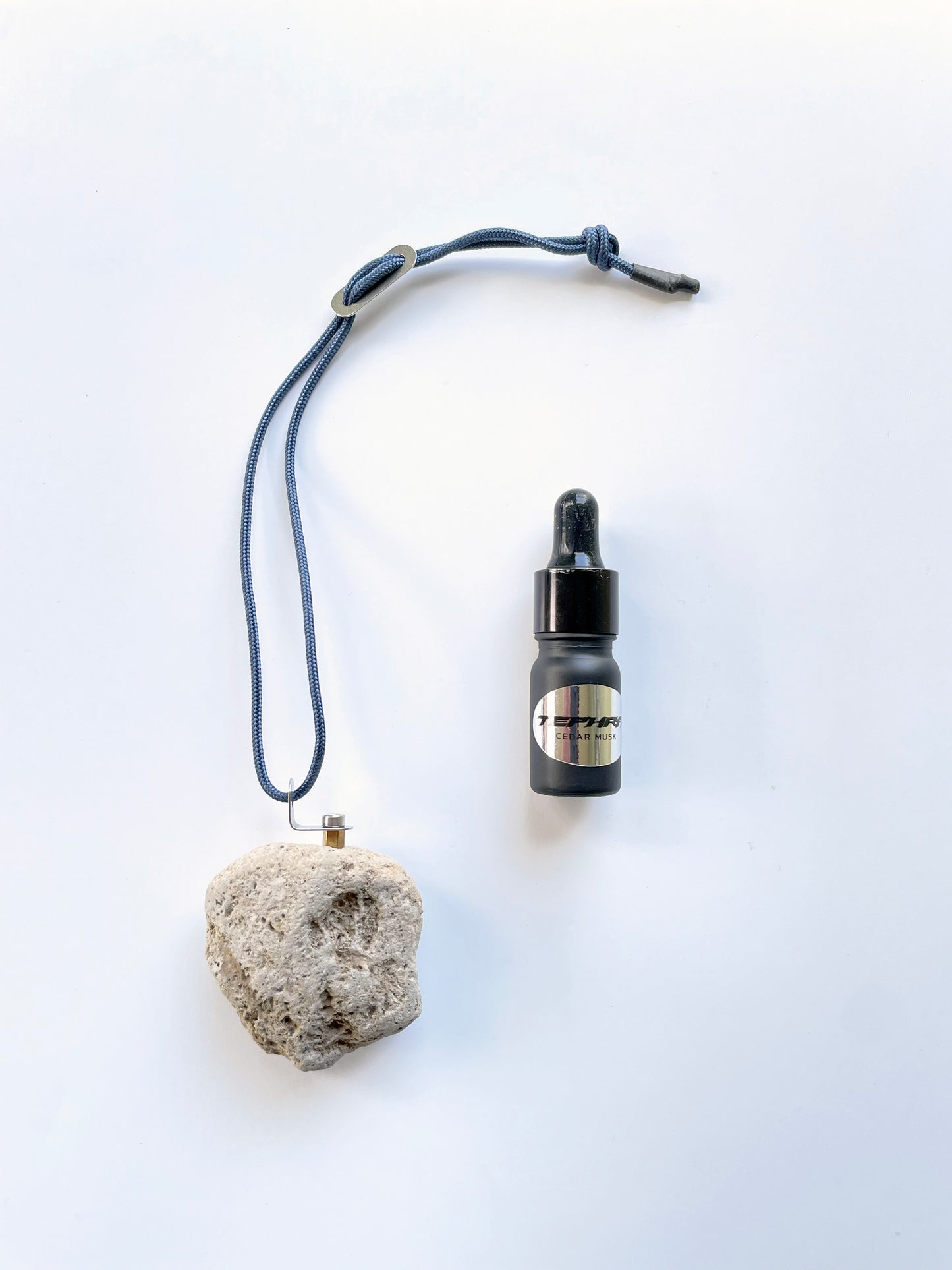 Tephra Aromatic Diffuser with Cedar Musk scent