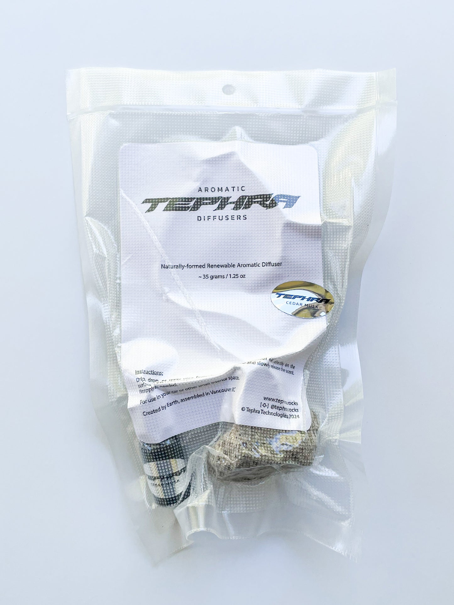 Tephra Aromatic Diffuser with Cedar Musk scent